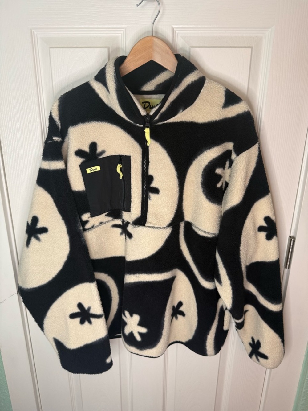 Duvin Black & Cream Yin-Yang Half-Zip Fleece Pullover